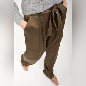Joie Pure Silk Belted Sage Green Pants Gorgeous!